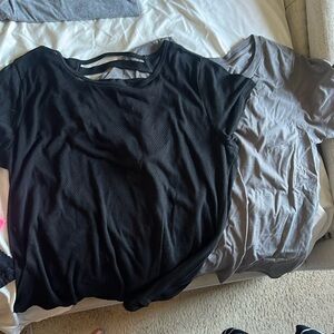 Short sleeve tops. Workout.